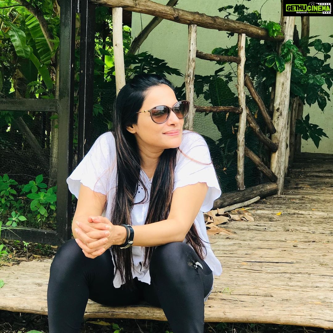 Rethika Srinivas Instagram - Have a great week ahead .#staysafe #staypositive !