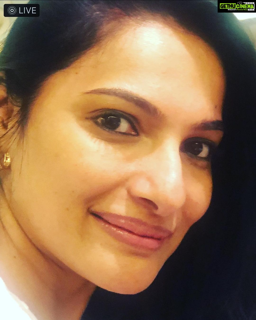 Rethika Srinivas Instagram - Good day ! keep smiling !
