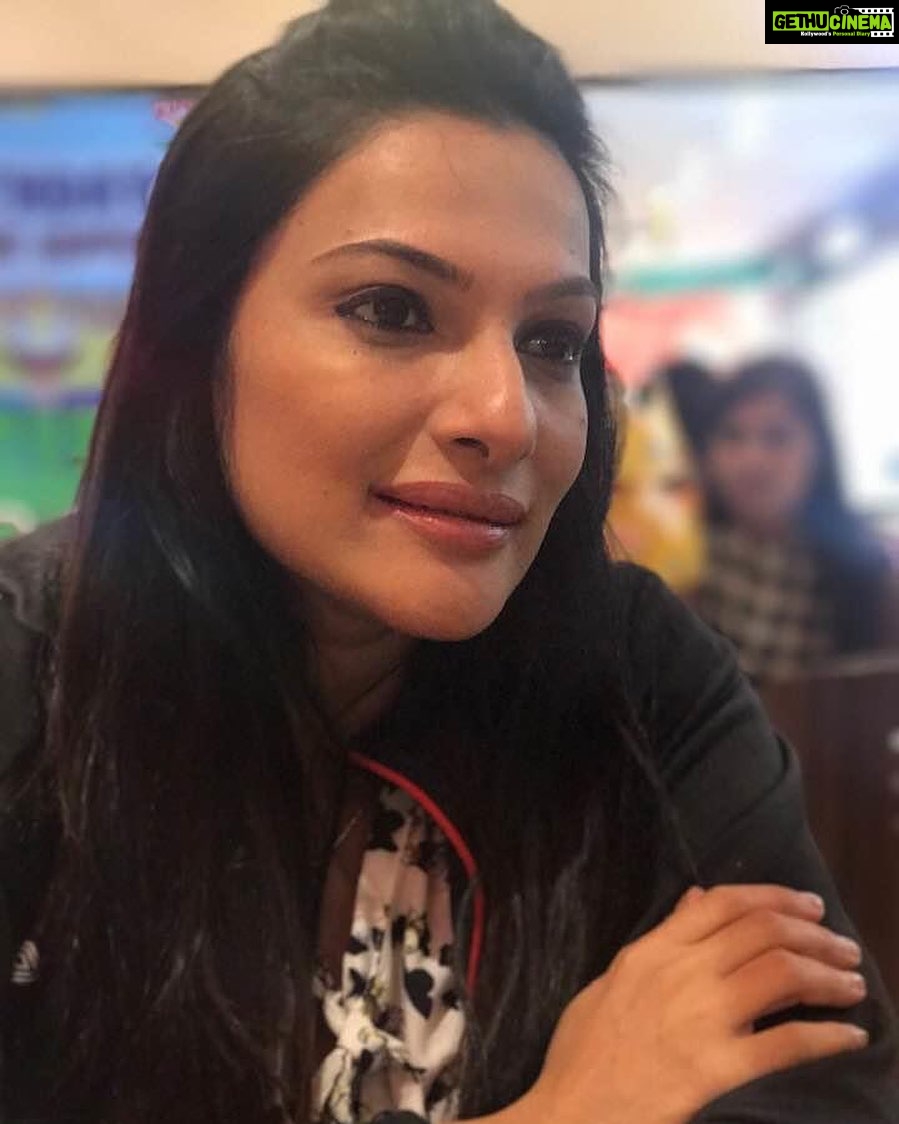 Rethika Srinivas Instagram - Opportunities to find deeper powers within ourselves come when life seems most challenging.!!Make best use of this time to empower yourself .