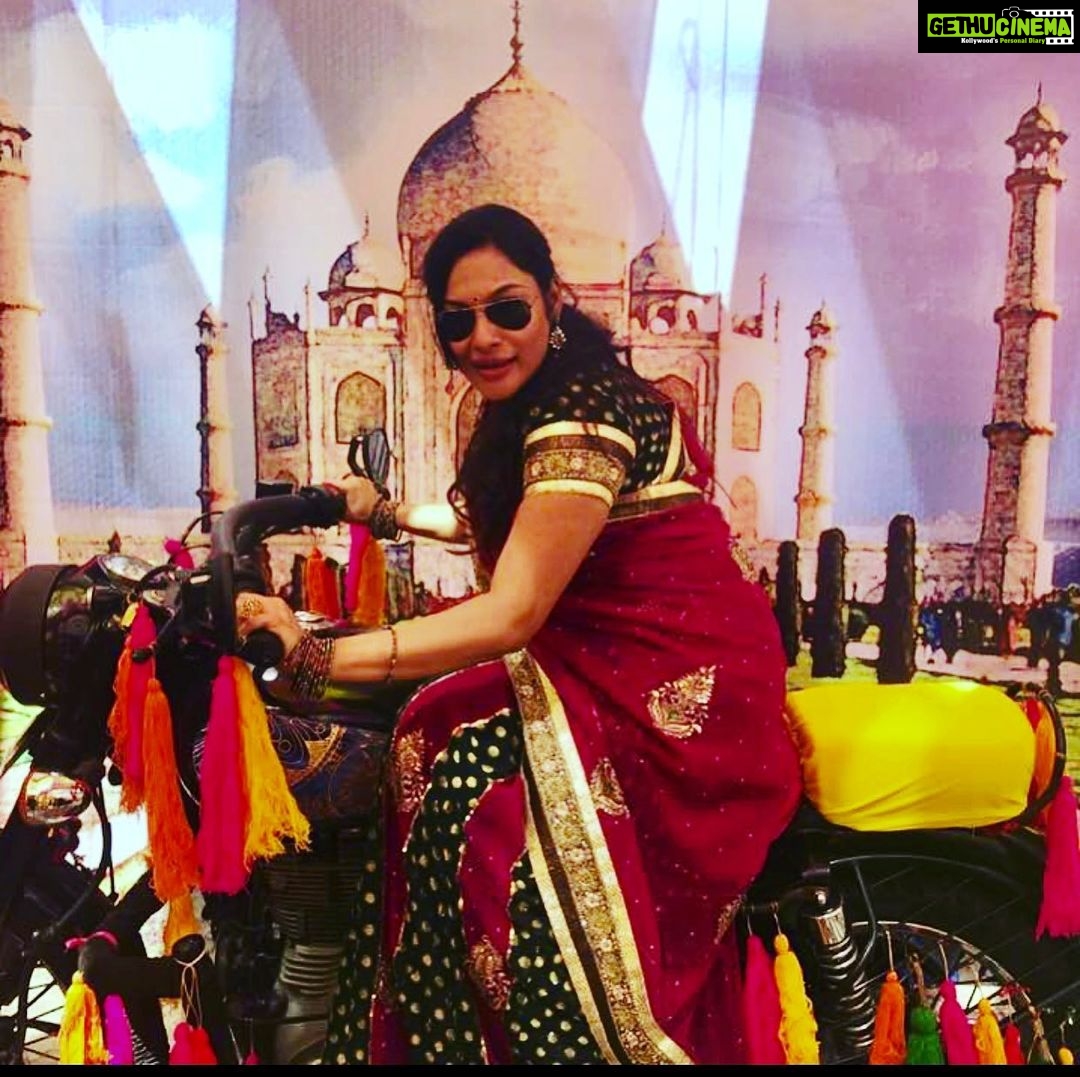 Rethika Srinivas Instagram - “I am in charge of how I feel and today I am choosing happiness