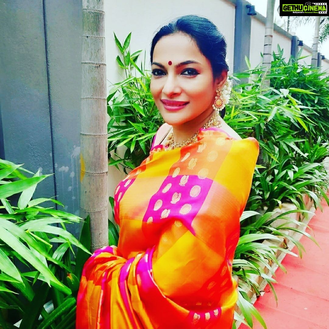 Rethika Srinivas Instagram - Happy Pongal to all my friends! God bless !!