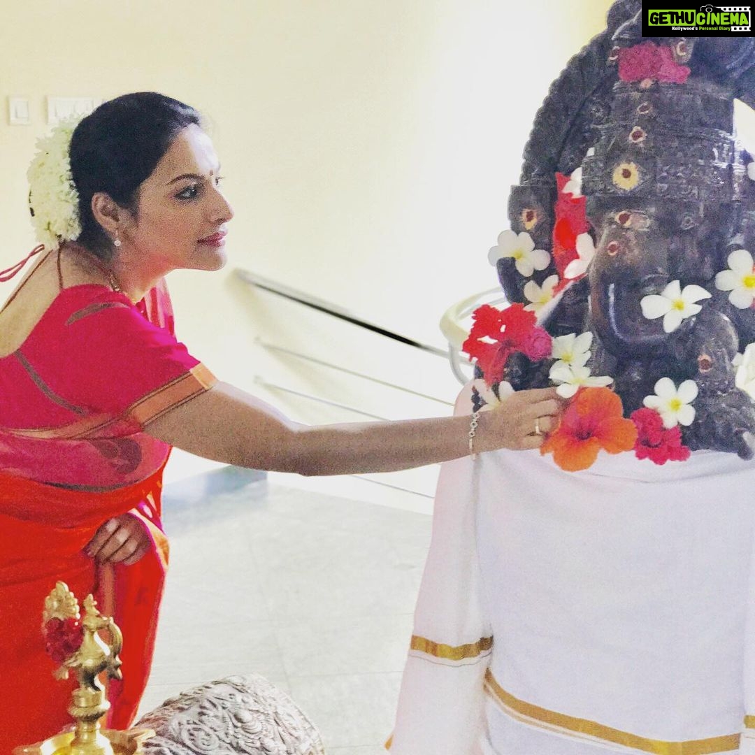 Rethika Srinivas Instagram - Happy Vinayaka Chaturthi . God bless all !!