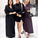 Shraddha Arya, mom, sister, family