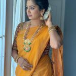 Swathi Konde, hd, saree, mallipoo