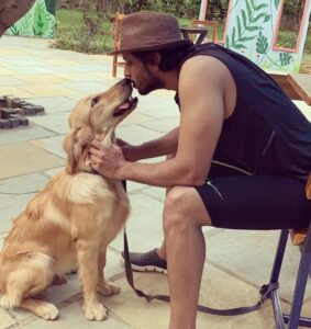 Aadarsh Balakrishna Instagram - Hello Mr. Crisp...I woof you ❤
@lifeatprakasham