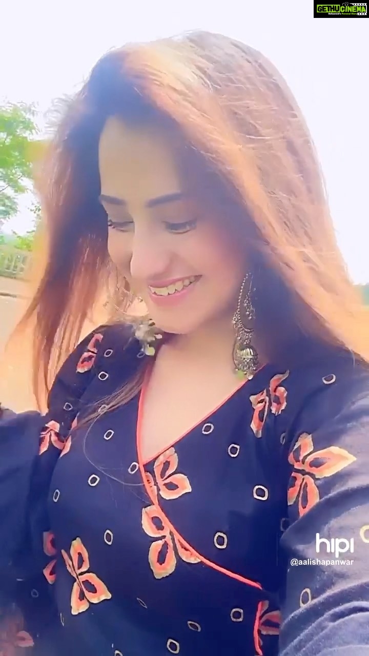 Aalisha Panwar Instagram - Make reels on this song use appropriate hastags and tag me.. the one’s I like will b going up on my story..❤️ . . #blindlove3 #tumnechuakuchtohua #blindlove3titletrack #comingsoon #staytuned #love @fnpmedia @prradipkhairwar__nirdeshakh