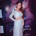 Aalisha Panwar Instagram - About Last Night .. ✨ #LaunchParty #AankhiyaanNuNindNaaAave Cheers to the whole team.. and many more who can’t b seen in da pictures but their efforts can b seen on screen 🥂.. #Love to all the fans .. ❤️ Song out now.. Do watch .. LINK IN BIO .. 😇 @ajay_leo1234 @rajguptaofficial @amitguptamusic @nishantsinghm_official