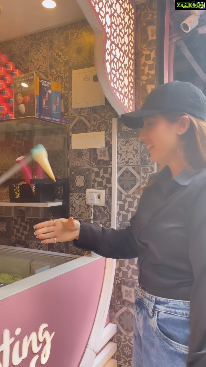 Aalisha Panwar Instagram - Ice cream .. . Anyone .. .?? 🍦🍧😅