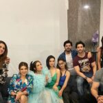 Aalisha Panwar Instagram - Well.. ., that’s us.. ..🤷‍♀️😅🥰 . . @yuvrajkochhar157 @vineetrainaofficial @nehaadhvikmahajan @adhvik_official @aslichandni @munishakhatwani @sameernthakur @hunkydory_cafebarkitchen HunkyDory - Cafe Bar & Kitchen