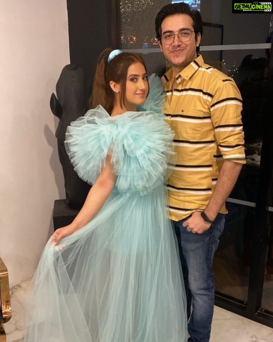 Aalisha Panwar Instagram - Happy Birthday @aalishapanwar157 May God Bless You with all the success and happiness in your life Have a great year ahead God bless you β¦ β€οΈπππ₯³π HunkyDory - Cafe Bar & Kitchen