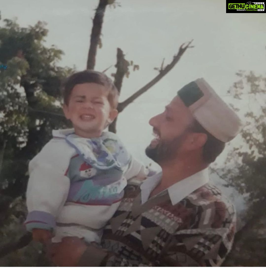 Aalisha Panwar Instagram - He’ll always be my King .. and I’ll always be his little princess 👑.. Happy Father’s Day papa .. Behind every successful girl there’s a progressive man .. for me it’s you .. Lots of love.. @_dineshpanwar_ ❤️👨👧
