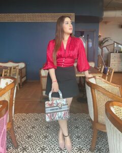 Aalisha Panwar Instagram - 🌹.. ., . . . . . Wearing- @fashionstruc