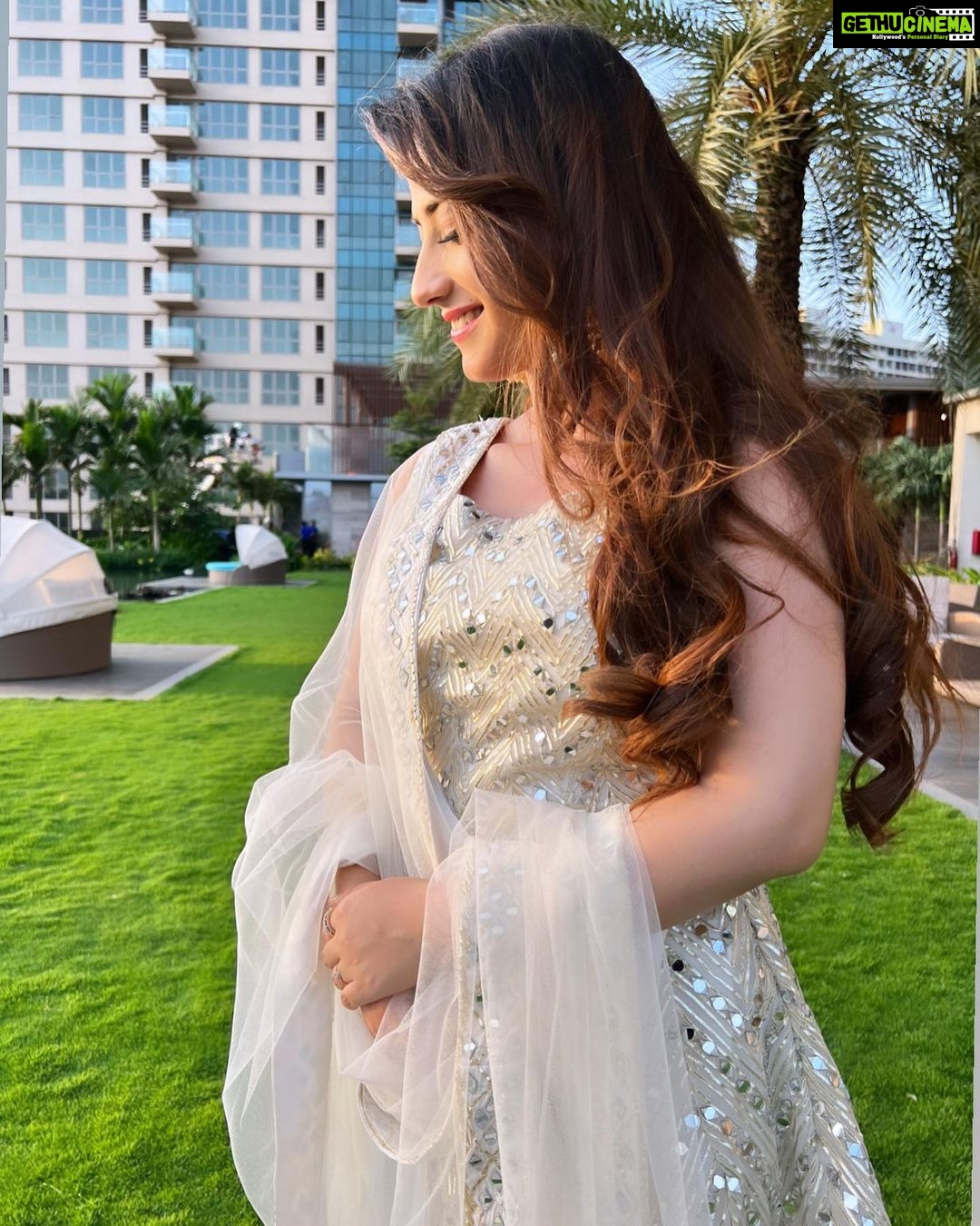 Aalisha Panwar Instagram - Eid Mubarak.. . & Happy Akshay Tritiya .. ..❤️