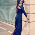 Aalisha Panwar Instagram - Any suitable caption .. .?? 🧐🤨🤷‍♀️🖤 . . . . . . . Outfit : @laxmikrishnalabel Styling : @therealmadrasi Executed : @publiquedom @ritu_m09