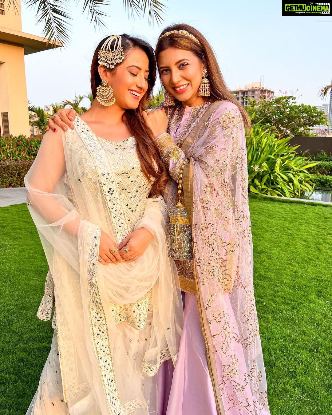 Aalisha Panwar Instagram - All About Sunday 💜