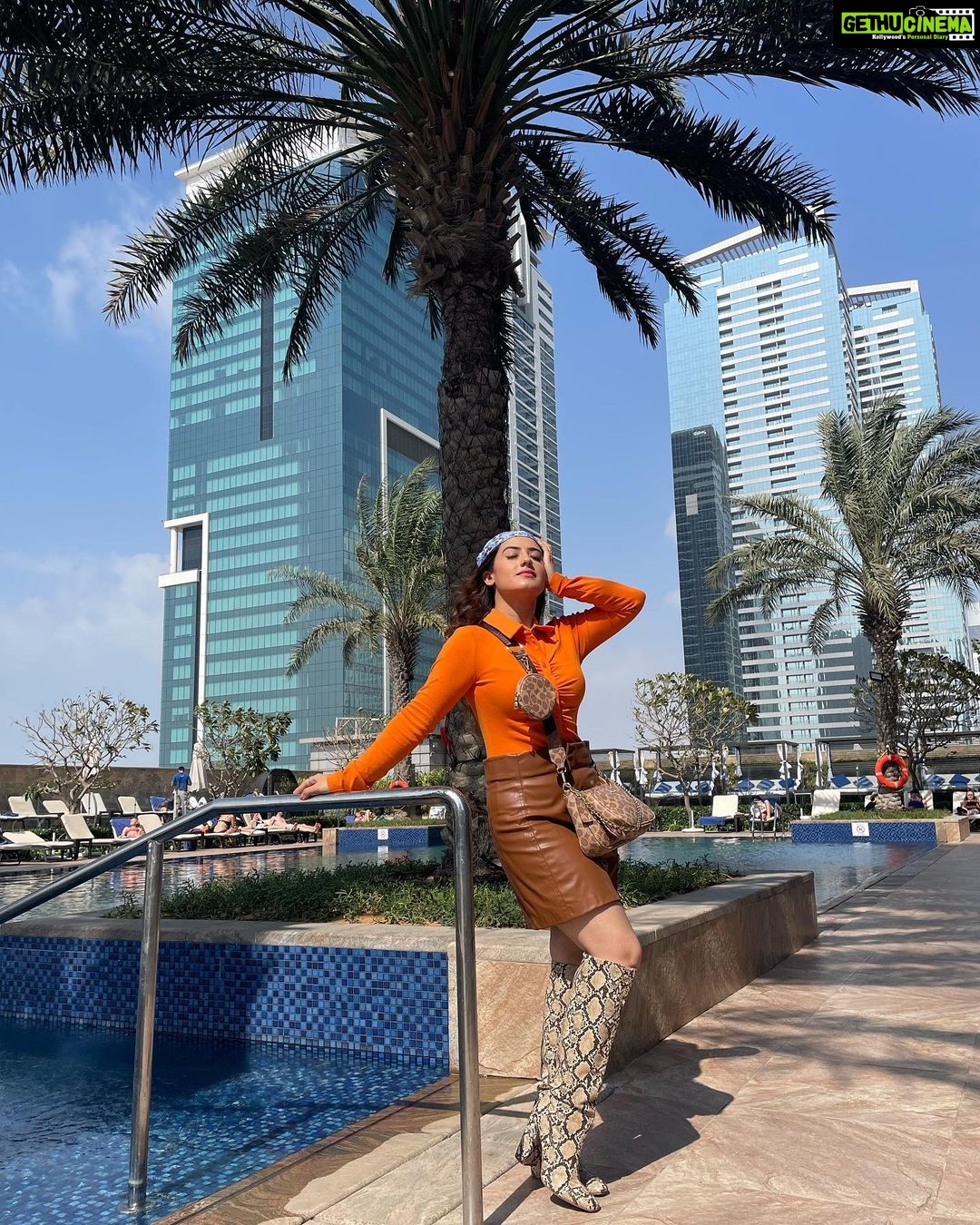 Aalisha Panwar Instagram - Let’s STOP .. Overvaluing what we’re not .. ., and Undervaluing what we really are.. .. have Mercy and give urself a Fair Chance .. .,!! 🤷♀️😉🙆♀️🧡 . . #tuesdaymotivation #positivevibes #tuesadythoughts #throwback #dubai Dubai United Arab Emirates