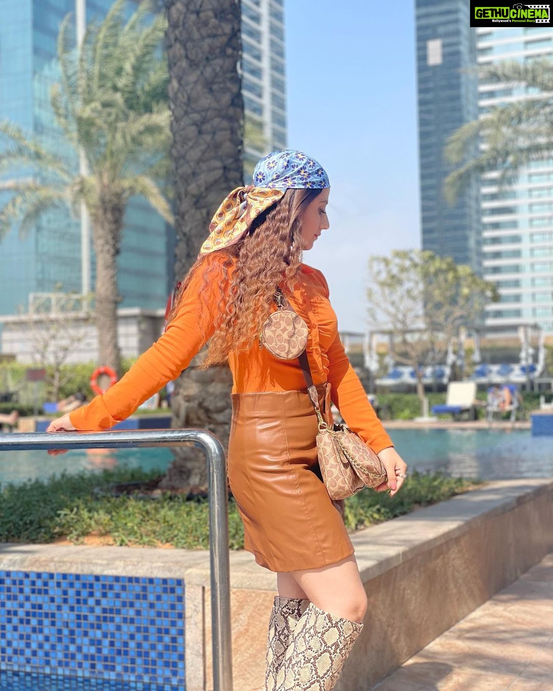 Aalisha Panwar Instagram - Let’s STOP .. Overvaluing what we’re not .. ., and Undervaluing what we really are.. .. have Mercy and give urself a Fair Chance .. .,!! 🤷♀️😉🙆♀️🧡 . . #tuesdaymotivation #positivevibes #tuesadythoughts #throwback #dubai Dubai United Arab Emirates