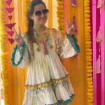 Aalisha Panwar Instagram - Happy Holi….. ..🎨🌈💗👀🙆‍♀️ . . . #holi2022 #holicelebration #friends #festivevibes #colours