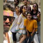 Aalisha Panwar Instagram - Happy Holi….. ..🎨🌈💗👀🙆‍♀️ . . . #holi2022 #holicelebration #friends #festivevibes #colours