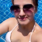 Aalisha Panwar Instagram - One splash at a time., ..💦🌊🌤️ . . #pooltime #sunbasking #metime #chilling #phuket #thailand