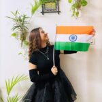 Aalisha Panwar Instagram - ऐ वतन वतन मेरे आबाद रहे तू में जहाँ रहूँ जहाँ में याद रहे तू ऐ वतन मेरे वतन ॥ #HappyRepublicDay2022 #jaihind 🇮🇳