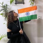 Aalisha Panwar Instagram - ऐ वतन वतन मेरे आबाद रहे तू में जहाँ रहूँ जहाँ में याद रहे तू ऐ वतन मेरे वतन ॥ #HappyRepublicDay2022 #jaihind 🇮🇳