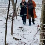 Aalisha Panwar Instagram - Coming Soon … 🧿 #bts #musicvideo #onlocation #gulmarg #tangmarg #srinagar #kashmir #jammukashmir #reels #reelsinstagram #reel #trendingreels #vineesha #vineeshakivines @aalishapanwar157 @rickythemishra 📷 + makeover : these cuties @makeover_by_azrah @makeoverbymehdi