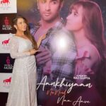 Aalisha Panwar Instagram - About Last Night .. ✨ #LaunchParty #AankhiyaanNuNindNaaAave Cheers to the whole team.. and many more who can’t b seen in da pictures but their efforts can b seen on screen 🥂.. #Love to all the fans .. ❤️ Song out now.. Do watch .. LINK IN BIO .. 😇 @ajay_leo1234 @rajguptaofficial @amitguptamusic @nishantsinghm_official