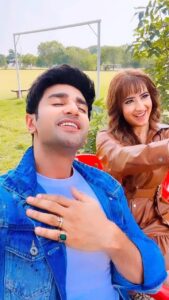 Aalisha Panwar Instagram - Self obsessed people! 😂❤️😍 #nishantmalkhani #alishapanwar #trendingreels
