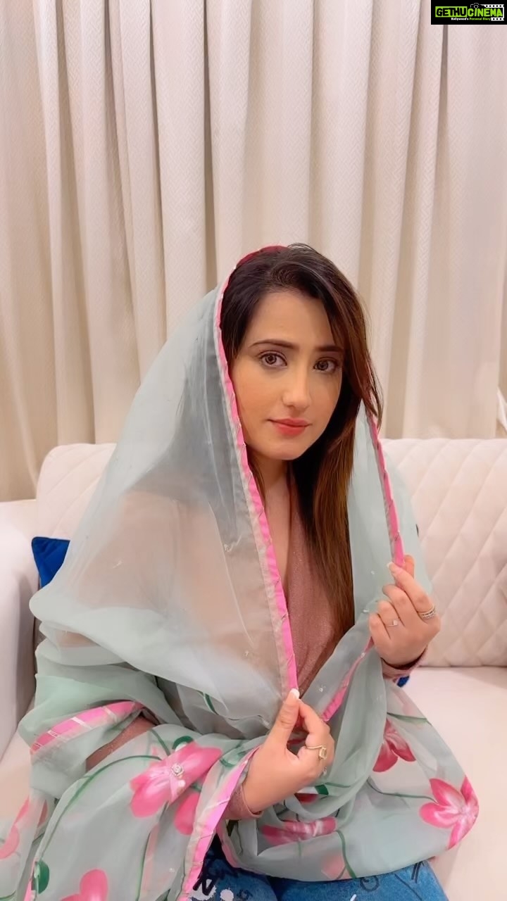 Aalisha Panwar Instagram - एक दर्दभारी कहानी ऐसी भी । 🥹🥲😂 . . . #reeling #comedy #justforfun #thestruggle @nehaadhvikmahajan