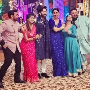 Aanchal Khurana Instagram - Chance Made Us Co Actors BUT the fun & laughter made US family ❤️
@nakuulmehta @dishaparmar @alefiakapadia @ajay.nagrath @abhinavabu

.

.

.

#nakuulmehta #dishaparmar #aanchalkhurana #ajaynagrath #alefiakapadia #abhinavkapoor #badeacchelagtehain2 #balh2 #actorslife #friendswhoarefamily #grateful #blessed #balajitelefilms