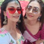 Aanchal Khurana Instagram – Everyone deserves a love that can make them forget that their heart was ever broken ❤️💔❤️

.

.

.

.

#punjab #punjabisongs #punjabisuit #nagadasangdhol  #trending #punjabi_tadka #punjabi #desigirl #desi #reelsinstagram #instapost #instamood #viralreels #instalike #feelpretty #cute #love #shades #jabwemet #shahidkapoor #kareenakapoor #brinda #aanchalkhurana #badeachelagtehain2 #balajitelefilms #grateful #shukran #iamlove #geet