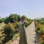 Aanchal Khurana Instagram - Life is simple, we make it complicated 🕊️ . . . . #villagelife #farmhouse #organic #simplelife #nagpur #bliss #peace #lifeisbeautiful #instareel #aanchalkhurana