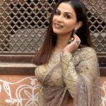Aanchal Khurana Instagram - Start your day with a smile ☘️🍃✨ . . #reelitfeelit #reelkarofeelkaro #affirmations #positivemindset #smile #happiness #aanchalkhurana #balh2 #brinda #raya #trending #trendingreels #viral #viralvideos #instagram