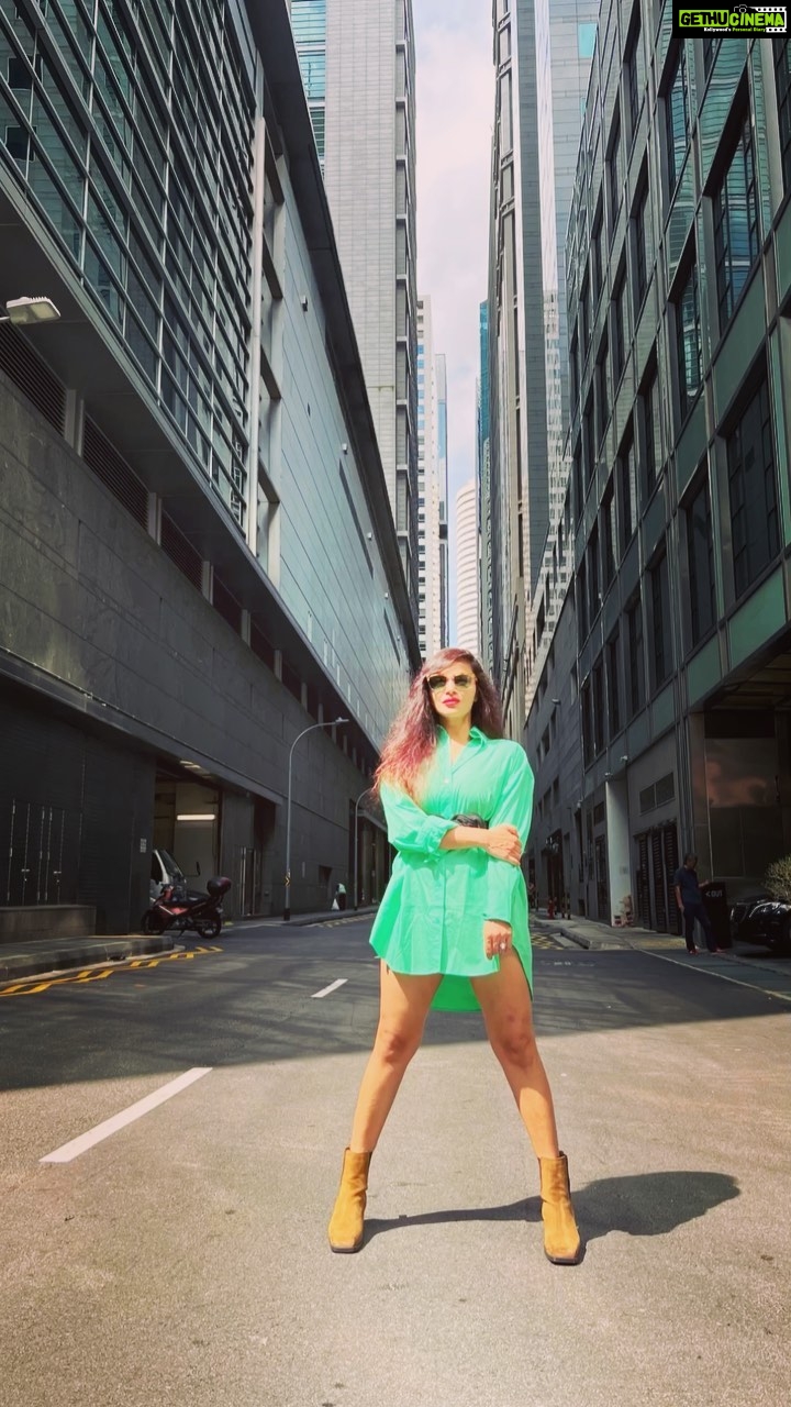 Aashka Goradia Instagram - Mid week summer greens 🐉 . . . . . . ☘️