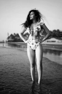 Aashka Goradia Instagram - Ruminating 🌊