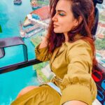 Aashka Goradia Instagram - Cable-car 🚠 Selfie 🤳 . . . . . . #singapore #cablecar #sentosa #luge #skyline Sentosa Island, Singapore