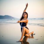 Aashka Goradia Instagram - Need more work on flexibility? Your answer ⬇️ Join ONLINE @peaceofblueyoga Link in BIO! ⬆️ . . . . . . . #yoga #yogaclasses #online #yogaonline #startyourpractice #hatha #ashtanga #onlineyogaclasses Peace of Blue Yoga