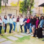 Aashka Goradia Instagram - Mid week hair flip with team @reneeofficial #RENEEWOMEN ❤️ . . . . . #makeup #color #cosmetics Ahmedabad, India