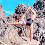 Aashka Goradia Instagram - Natarajasana ❤️ @peaceofblueyoga . . . . . #yoga #practice #yogaforlife #yogaeveryday #yogaeverywhere #yogalife Peace of Blue Yoga