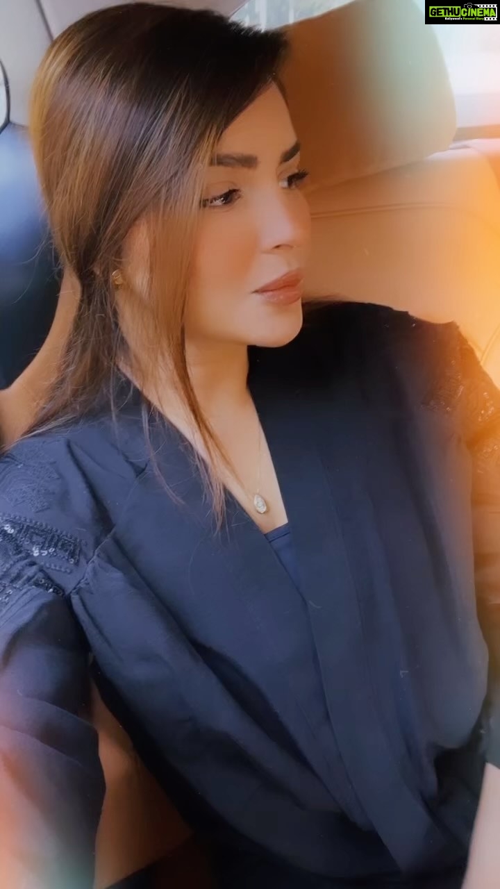 Aashka Goradia Instagram - Energy 2023 ๐ You all - say this to yoโself everyday ๐