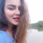 Aashka Goradia Instagram - Looking for 🐊 Peek a boo’ . . . . . . . . #goa #boatride #mandoviriver #waters #backwaters #funride #evenings #belike