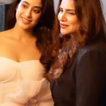 Aashka Goradia Instagram - Great day! Overjoyed - as we onboard the gorgeous @janhvikapoor for @reneeofficial GO RENÉE Full Power! . . . Sensuous and Long Lasting perfume, BLOOM. RENÉE, everyday.