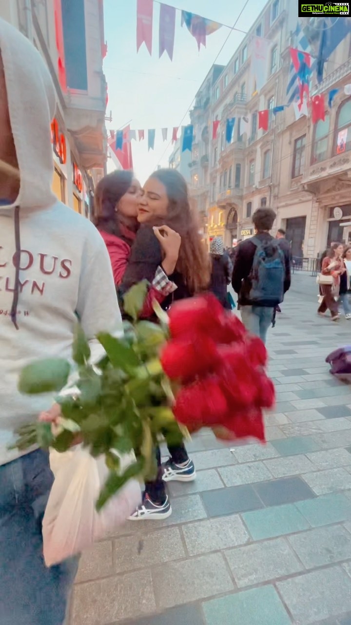 Aashka Goradia Instagram - Cause in love - you break into a dance - anywhere Nothing needs to be perfect and yet everything is perfect. My comfort human with a golden heart - your love is special sister’ ❤️