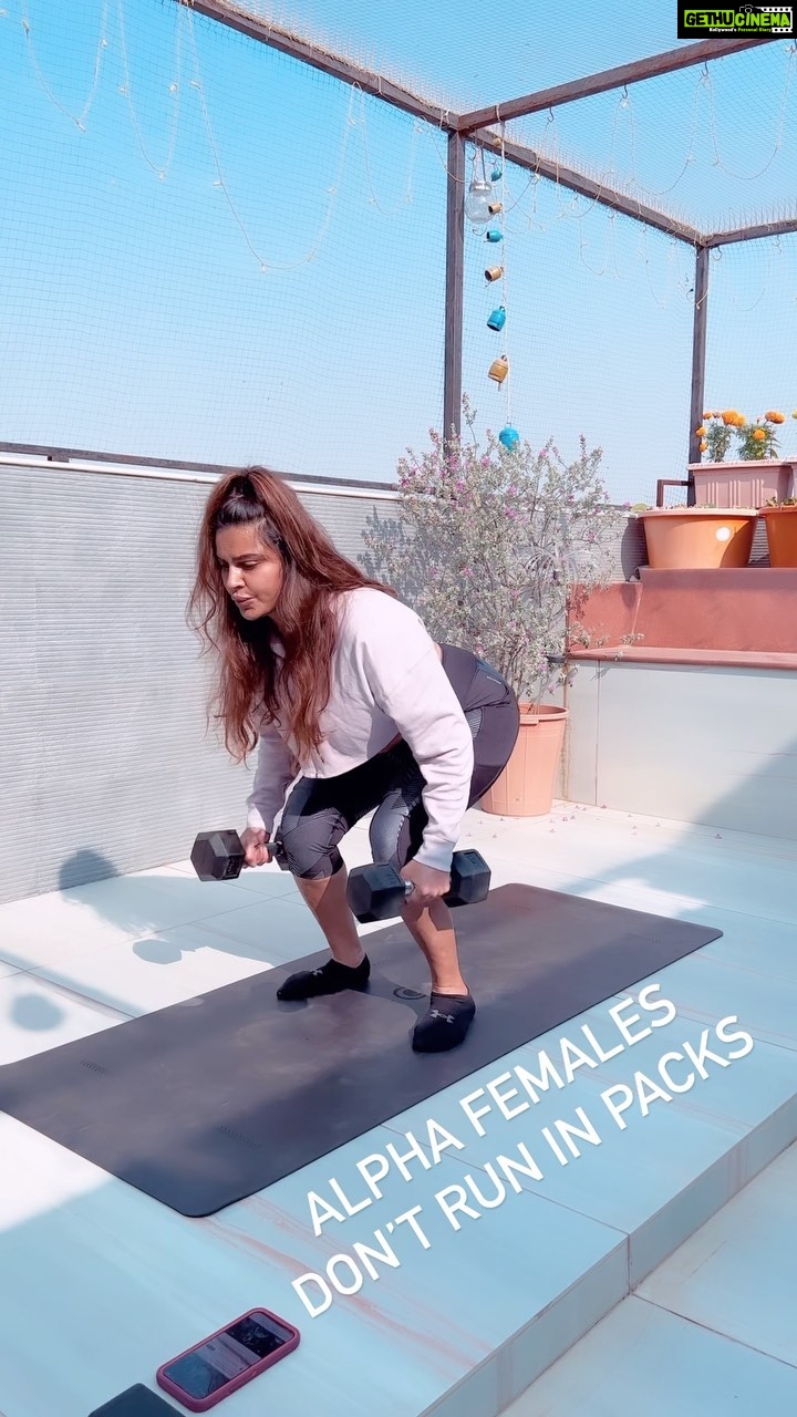 Aashka Goradia Instagram - Alpha females are not meant for everyone. Cut a steel baby’