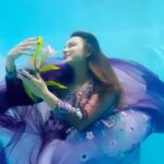 Aashka Goradia Instagram - A song - A story - A dance . . . . . . . . . . #underwater #underwaterphotography #underwatervideo