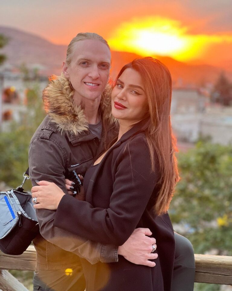 Aashka Goradia Instagram - #nofilter needed for this perfect golden hour. Love this man and all the places we get to see together. Thankful 🥹 PS - my Pop (in law) is the best photographer 💓 . . . . . . . . #cappadocia #turkiye #goldenhour #kapadokya #visitturkey #shotoniphone #portraitphotography #portrait #travel #travelpics #sunset #sunsetphotography Cappadocia / Kapadokya