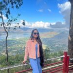 Aasiya Kazi Instagram - It is in the still silence of nature where one will find true bliss 🌳