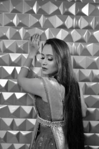 Aasiya Kazi Instagram - 📸 
MUA:- @makeoversbyneeta 

#bts #video #shoot #camera #instagram