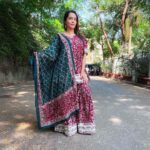Aasiya Kazi Instagram - 💫✨ How beautiful is this outfit 🥰 Wearing:- @yuftaindia Thank you @zeba09 ❤️❤️